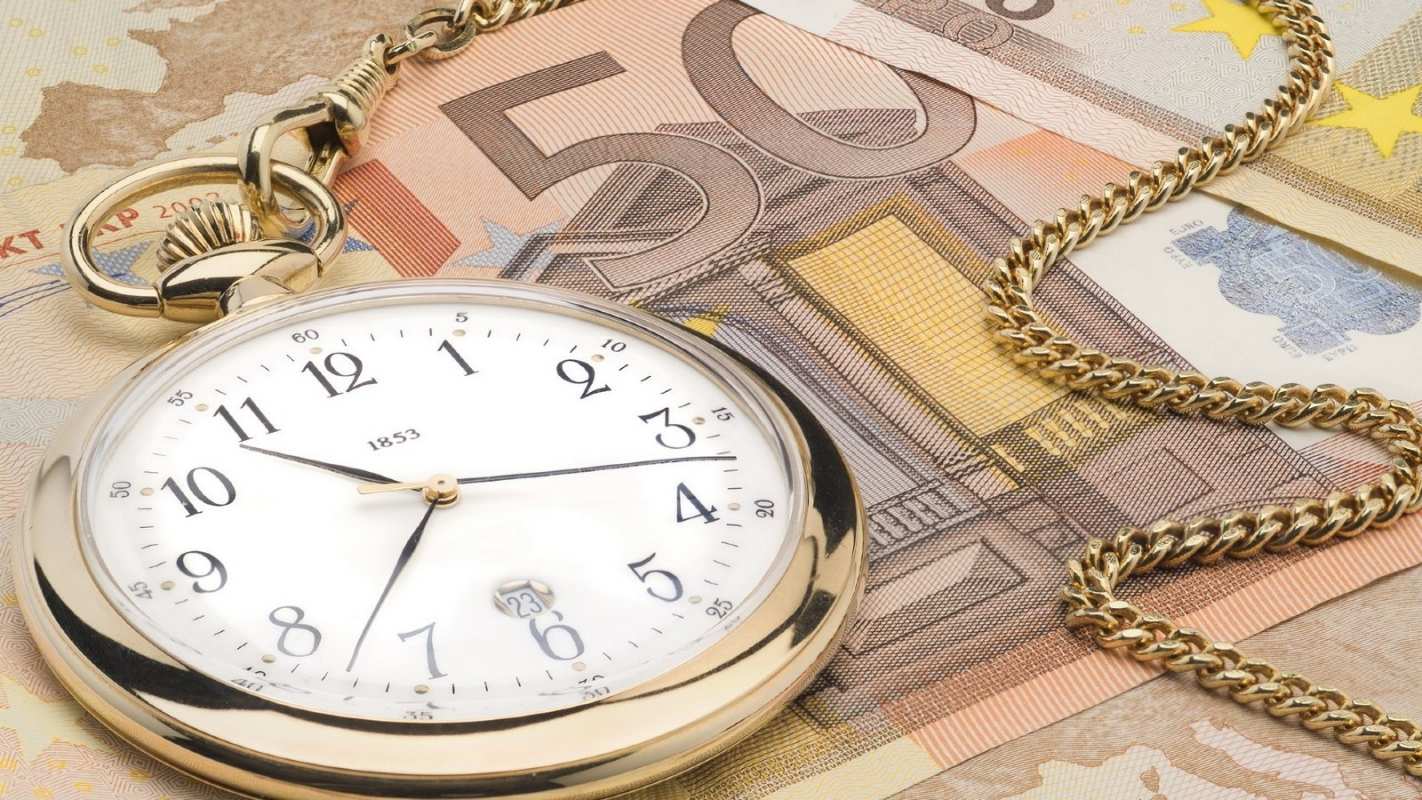 Открытка часы на цепочке и деньги  с днем бухгалтера  З днем ​​бухгалтера 